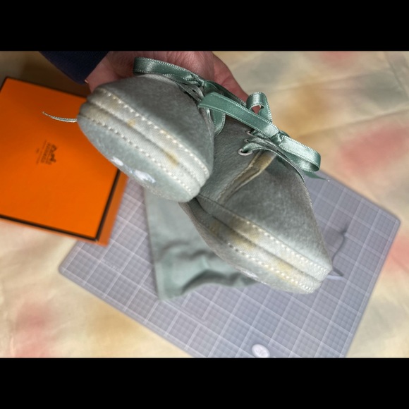 Authentic Hermès Angora Baby shoes with box - Picture 7 of 8